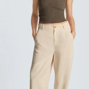 Everlane The Tencel Relaxed Chino Buttersoft Pants Parchment  Women 6 NWT